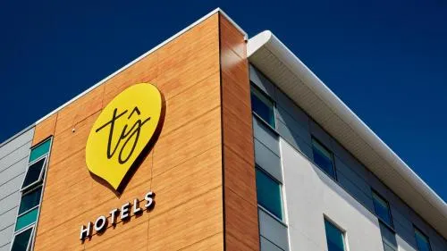 Hampton By Hilton Newport East - Image 1