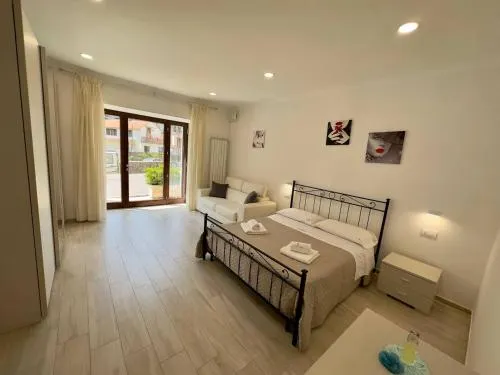 Santa Rita - Image 1
