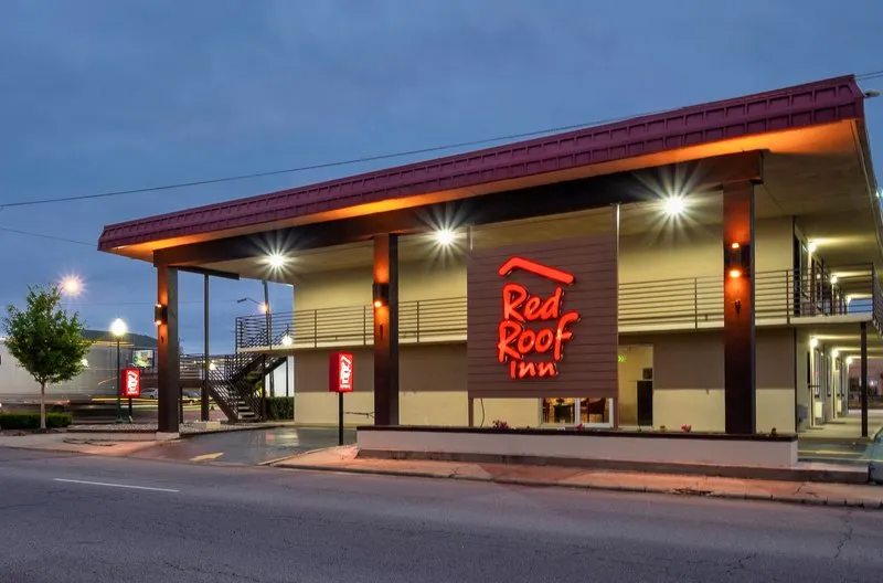 Riverfront Inn - Image 1
