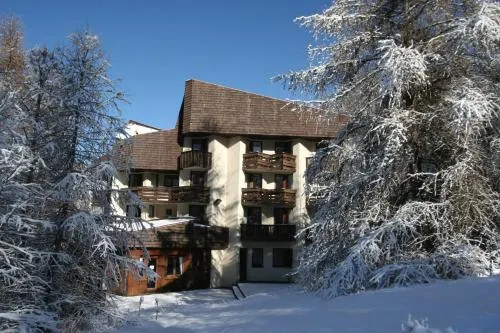 Hôtel Les Trappeurs - Image 1