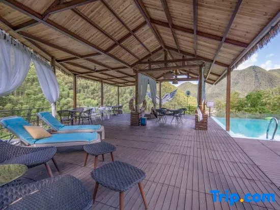 Bamboo Valley Guesthouse - Image 1