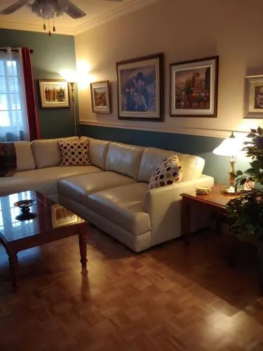 3 Bedrooms 3 beds near metro -2 Parking Free - Image 1