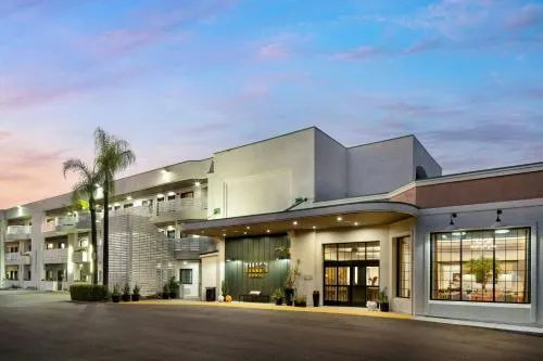 Tiller House, Laguna Hills, A Tribute Portfolio Hotel - Image 1