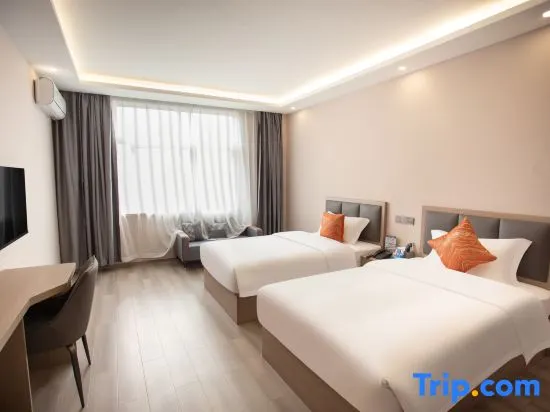 Yidu E-sports Business Hotel (Pinghu Wuyue Plaza Donghu Scenic Area) - Image 1