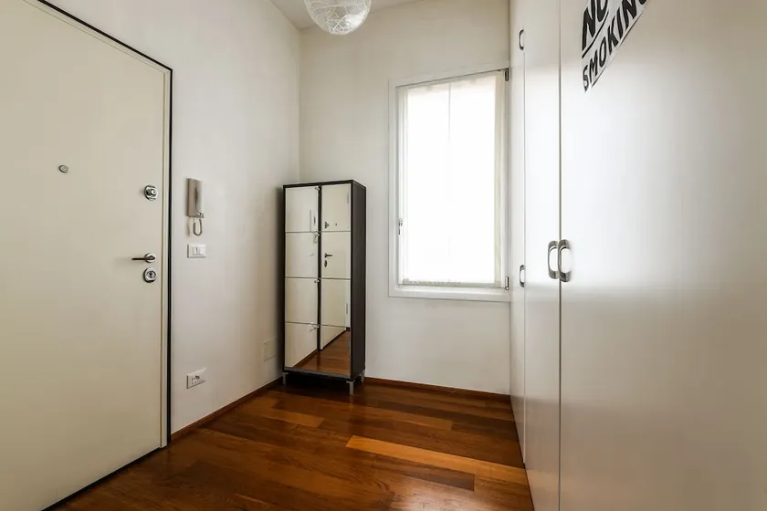 Frari Luxury - Image 1