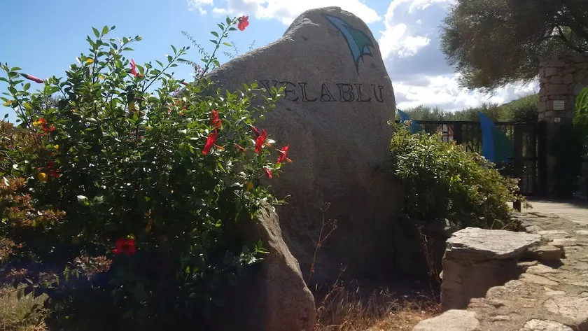 Vela Blu - Image 1