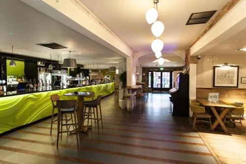 Kings Head - Image 1