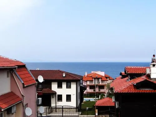 Sea Dreams Holiday Home - Image 1