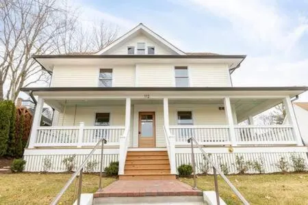 Downtown Luxury Farmhouse Apartment #2 - Image 1