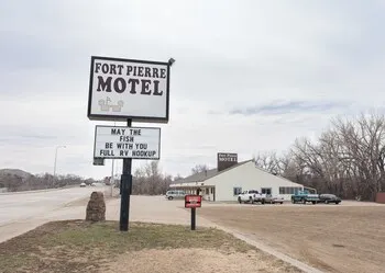 Fort Pierre Motel - Image 1
