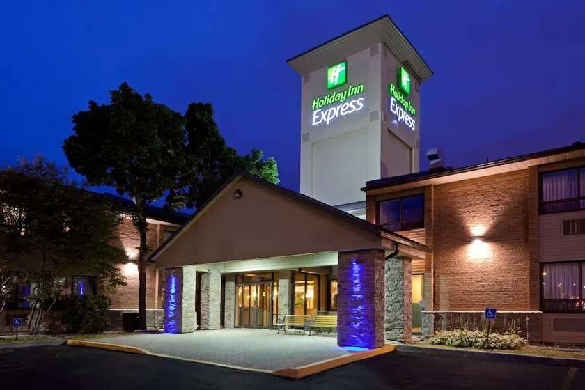 Holiday Inn Express Toronto East  Scarborough, An Ihg - Image 1