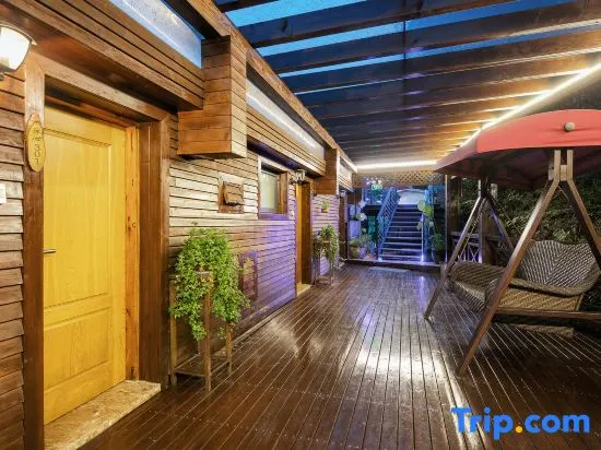 Xuxia Hot Spring Resort Meisu (Moganshan International Tourism Resort) - Image 1