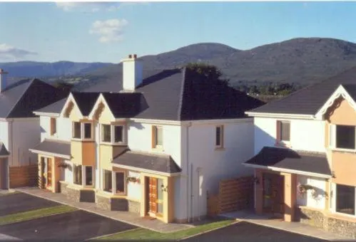 Sunnyhill Holiday Homes - Image 1
