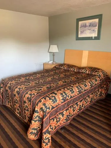Budget Lodge - Image 1