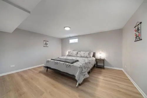 Beautiful home with 5 huge bedrooms - Image 1