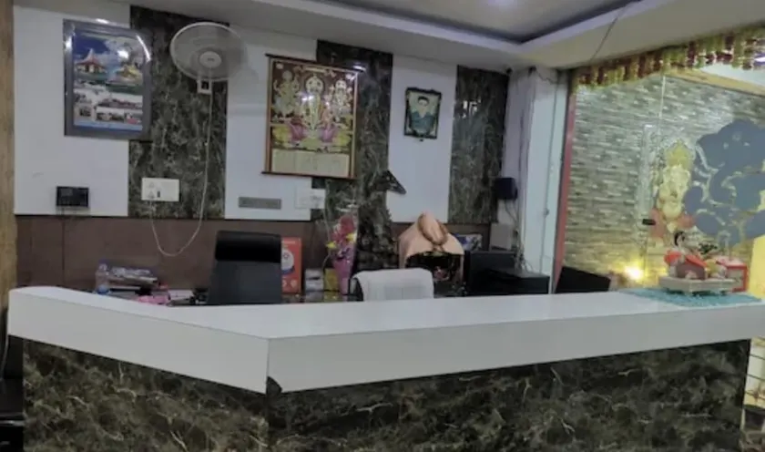 Hotel Paras Una - Image 1
