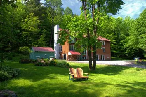 Weathertop Mountain Inn - Image 1