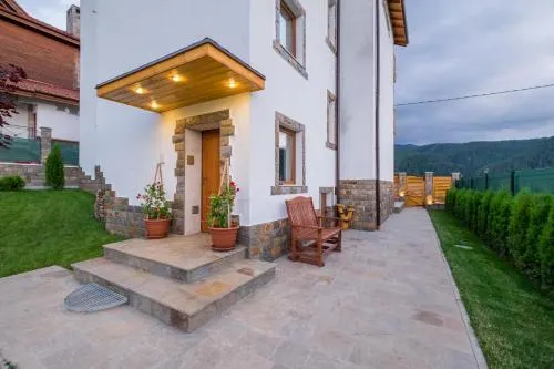 Villa Adelheide Spa Jacuzzi Bbq - Image 1