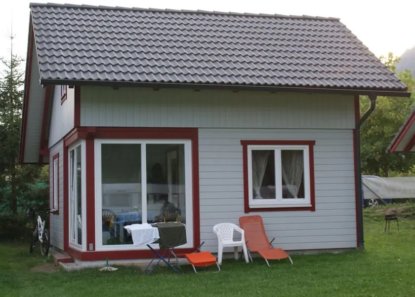 Compact Holiday Home in Bodensdorf Near the Lake - Image 1
