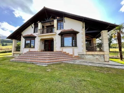 Acogedora casa en SolÃ³rzano - Image 1