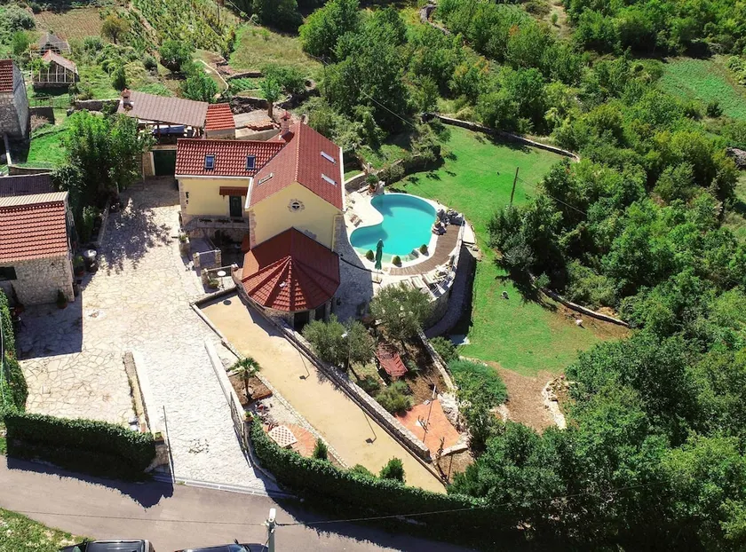 Authentic Dalmatian Hillside Escape with Pool Sauna & BBQ - Image 1