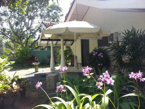 Living With Lankan - Image 1