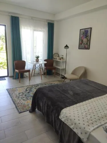 Guest House Friendly - Image 1