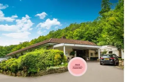 Bridge House Hotel - Image 1