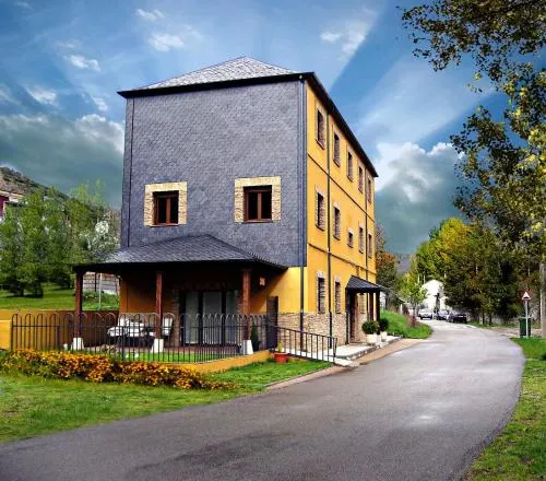 Hotel Rural De Alto Bierzo - Image 1
