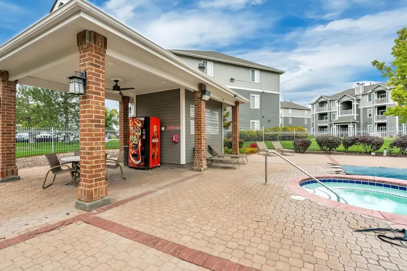 Just Beautiful Apt By Hill Afb Ogden Skiing - Image 1