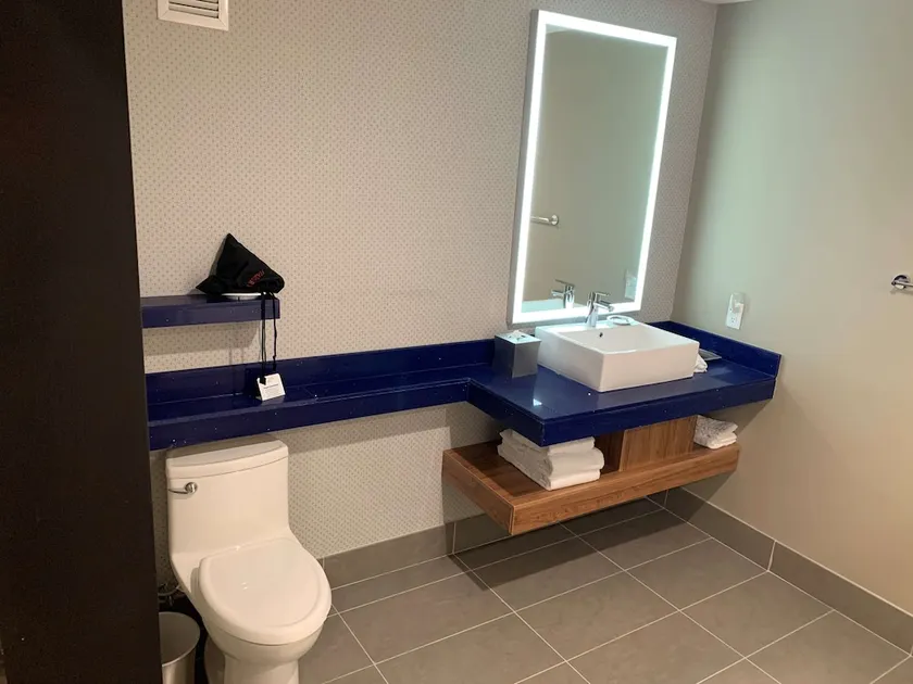 Best Western Glo Catoosa - Image 1