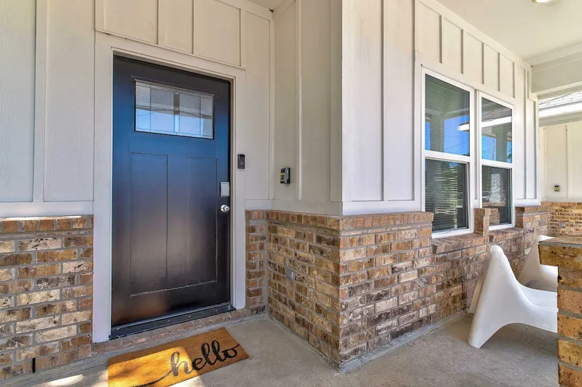 Cowboy Ranch House - Image 1