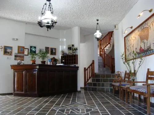 Alexandra Apartments - Image 1