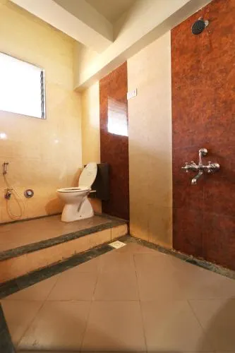 Hotel Ramada - Image 1