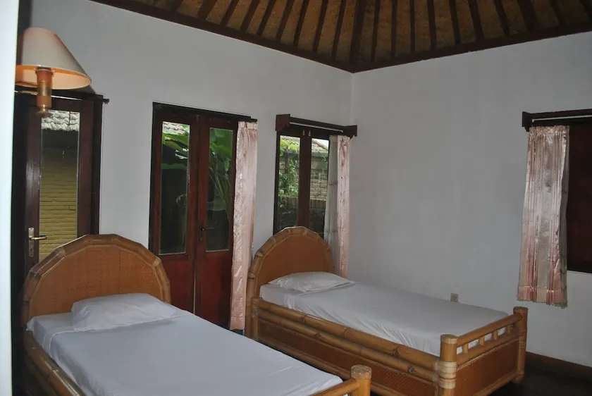 Enjung Beji - Image 1