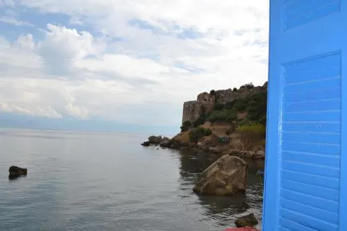 Ta Vrachakia - Image 1