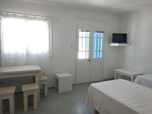 Vista Apartments - Image 1