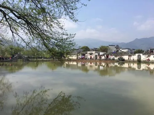 Anhui Huang Shan Hong Cun Shen Yu Ting Hostel - Image 1