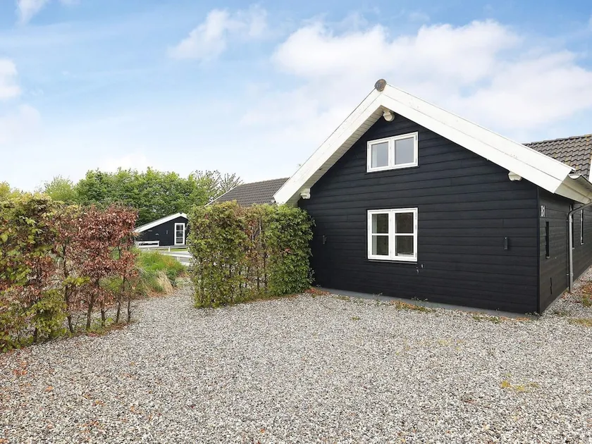 5 Star Holiday Home in Otterup - Image 1