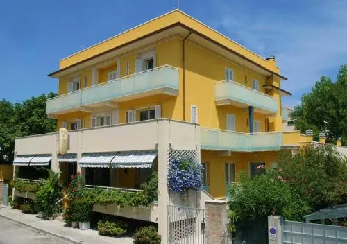 Hotel Vienna - Image 1