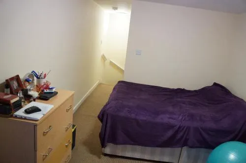 Lower Cathedral Road Apartment - Image 1