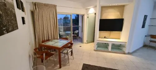 Sea Side Apartment - Image 1
