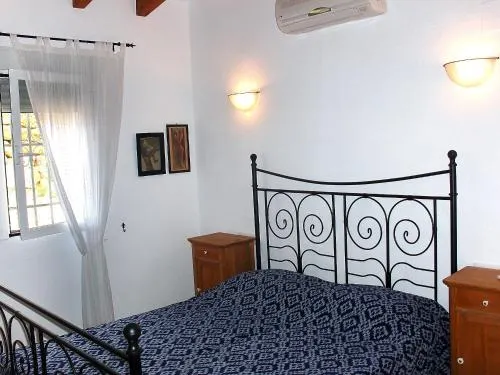 Holiday Home Casa Isabel - Image 1