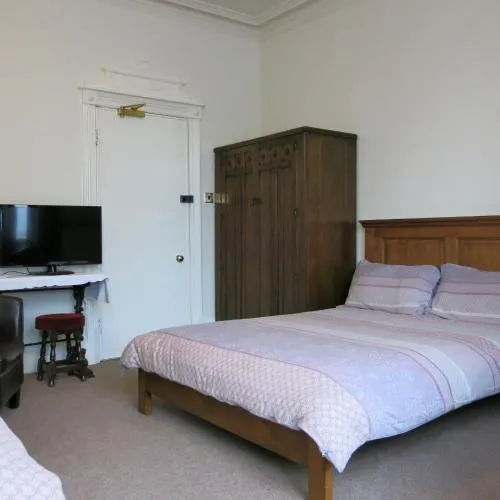 Silverdale Hotel - Image 1
