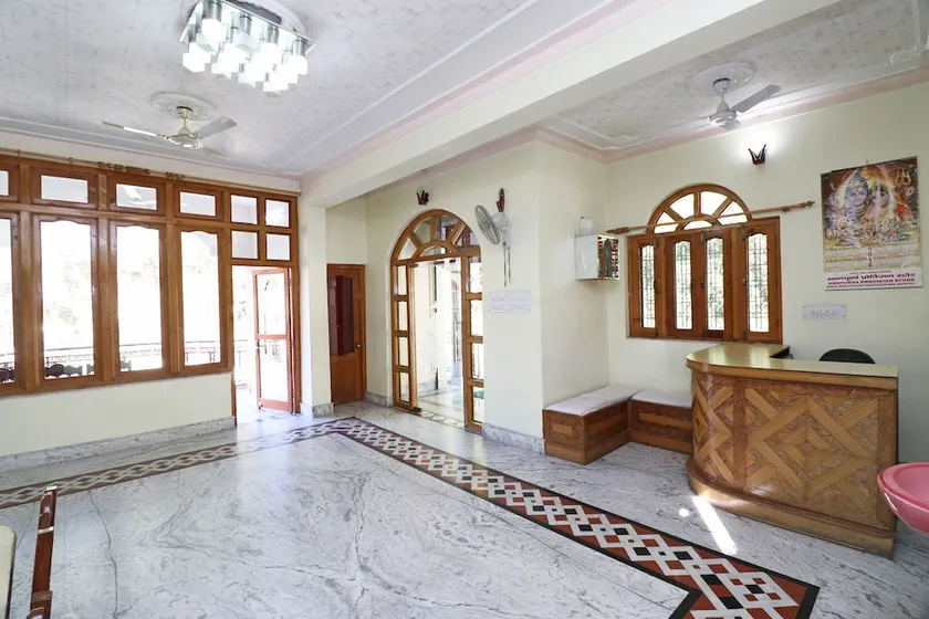 OYO 24319 Hotel Geetanjali Resort - Image 1