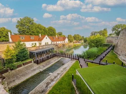 Platan Vararok Vendeghaz - Image 1