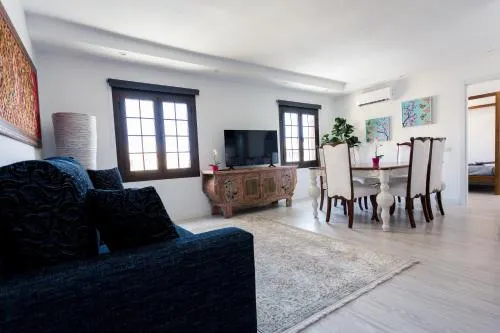 Maya Golf Apartment With A C - Image 1