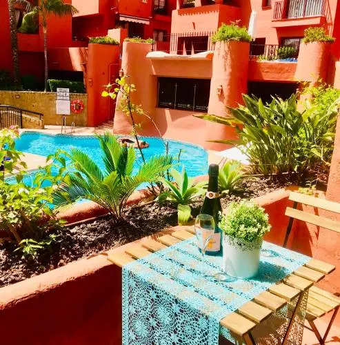 Beachside Apartment in Marbella - Image 1