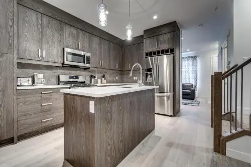 Three-Bedroom House with Walk-in Closet #29 Sunalta Downtown - Image 1