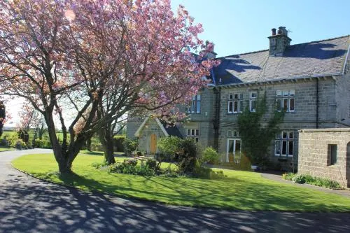 Hazel Manor - Image 1